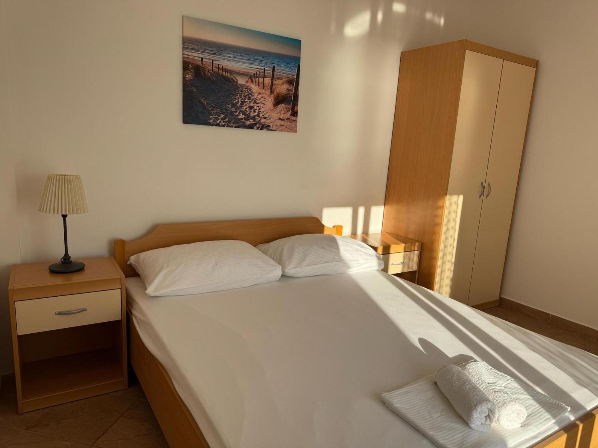 Apartments Franko Povljana Εξωτερικό φωτογραφία