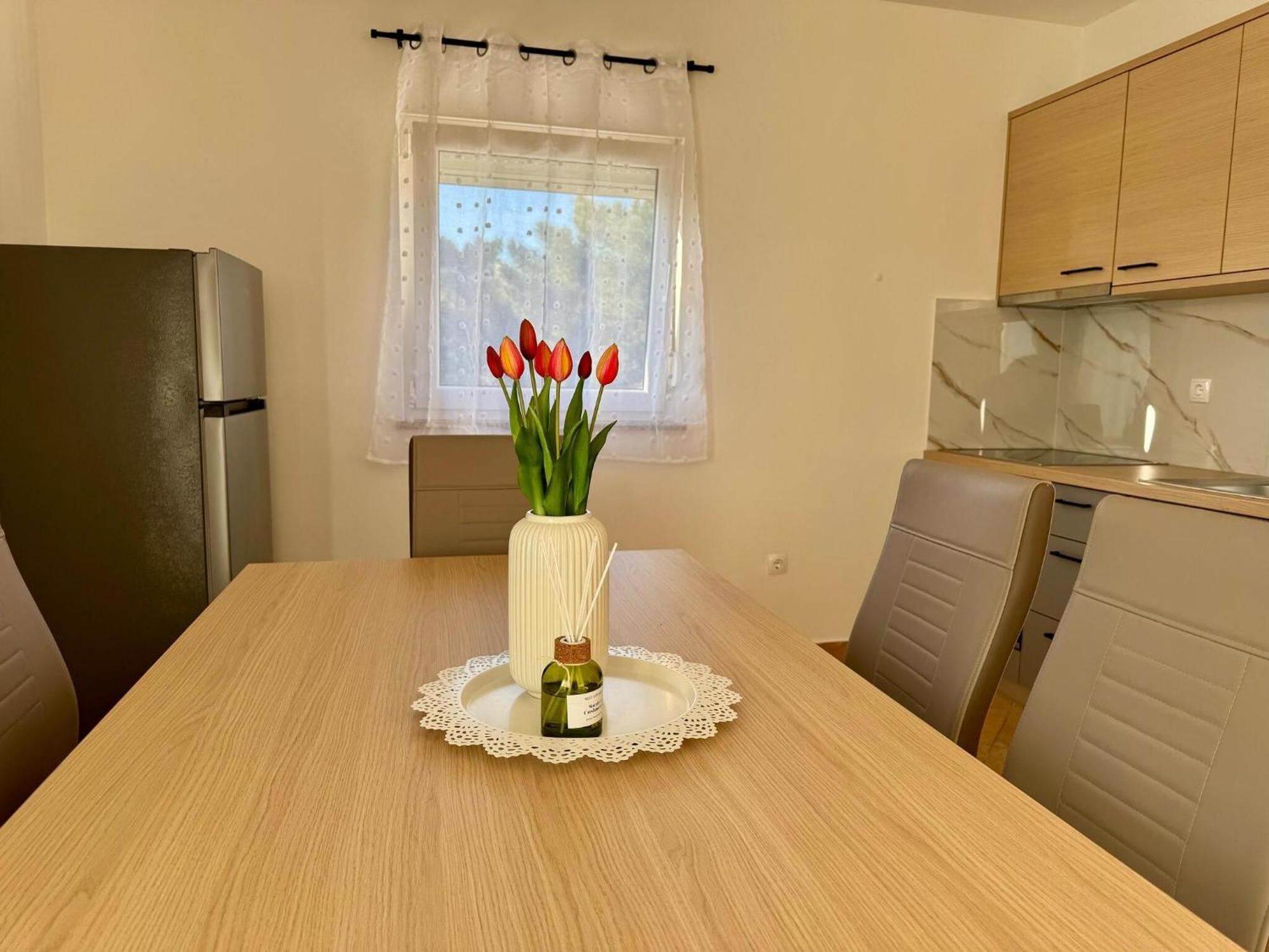 Apartments Franko Povljana Δωμάτιο φωτογραφία