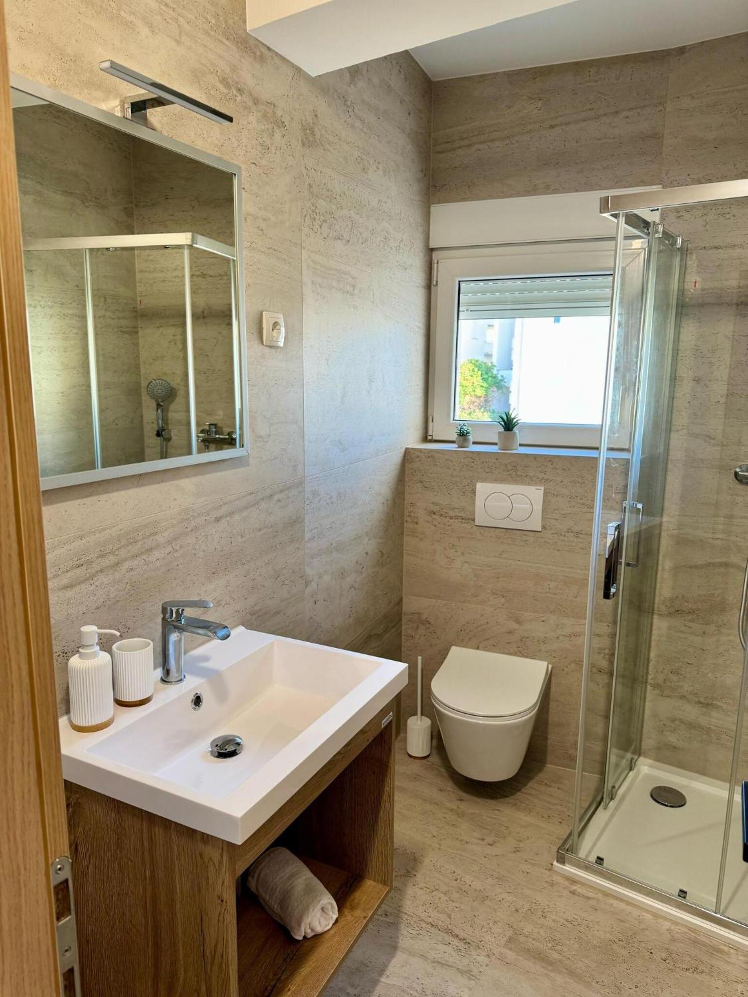 Apartments Franko Povljana Εξωτερικό φωτογραφία