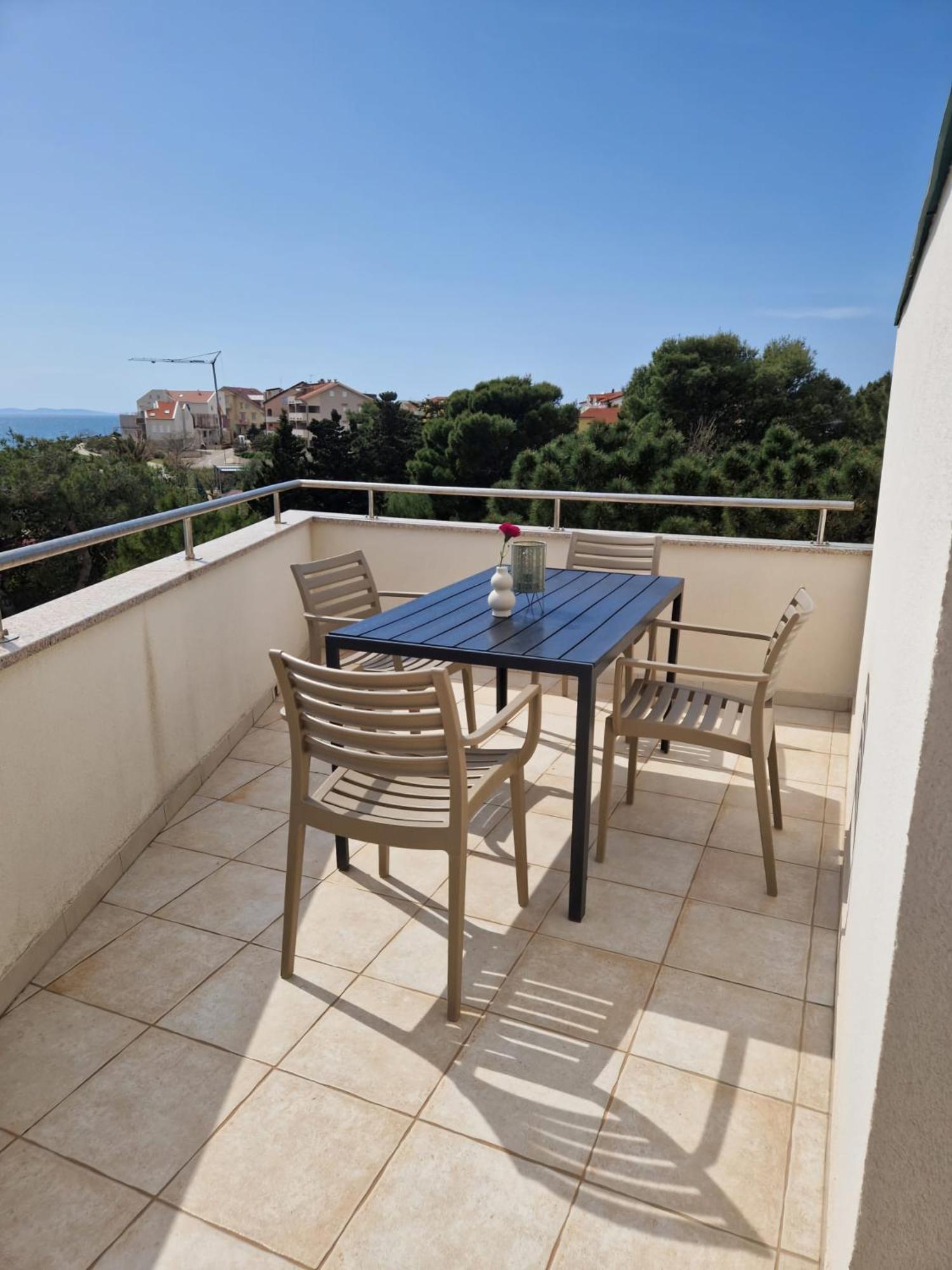 Apartments Franko Povljana Εξωτερικό φωτογραφία