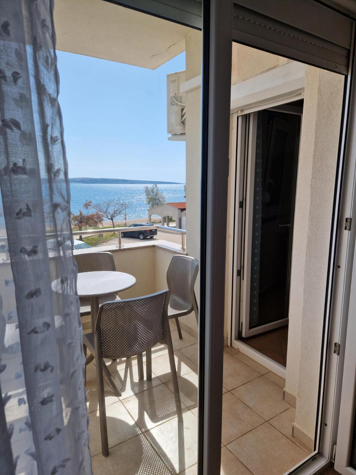 Apartments Franko Povljana Εξωτερικό φωτογραφία
