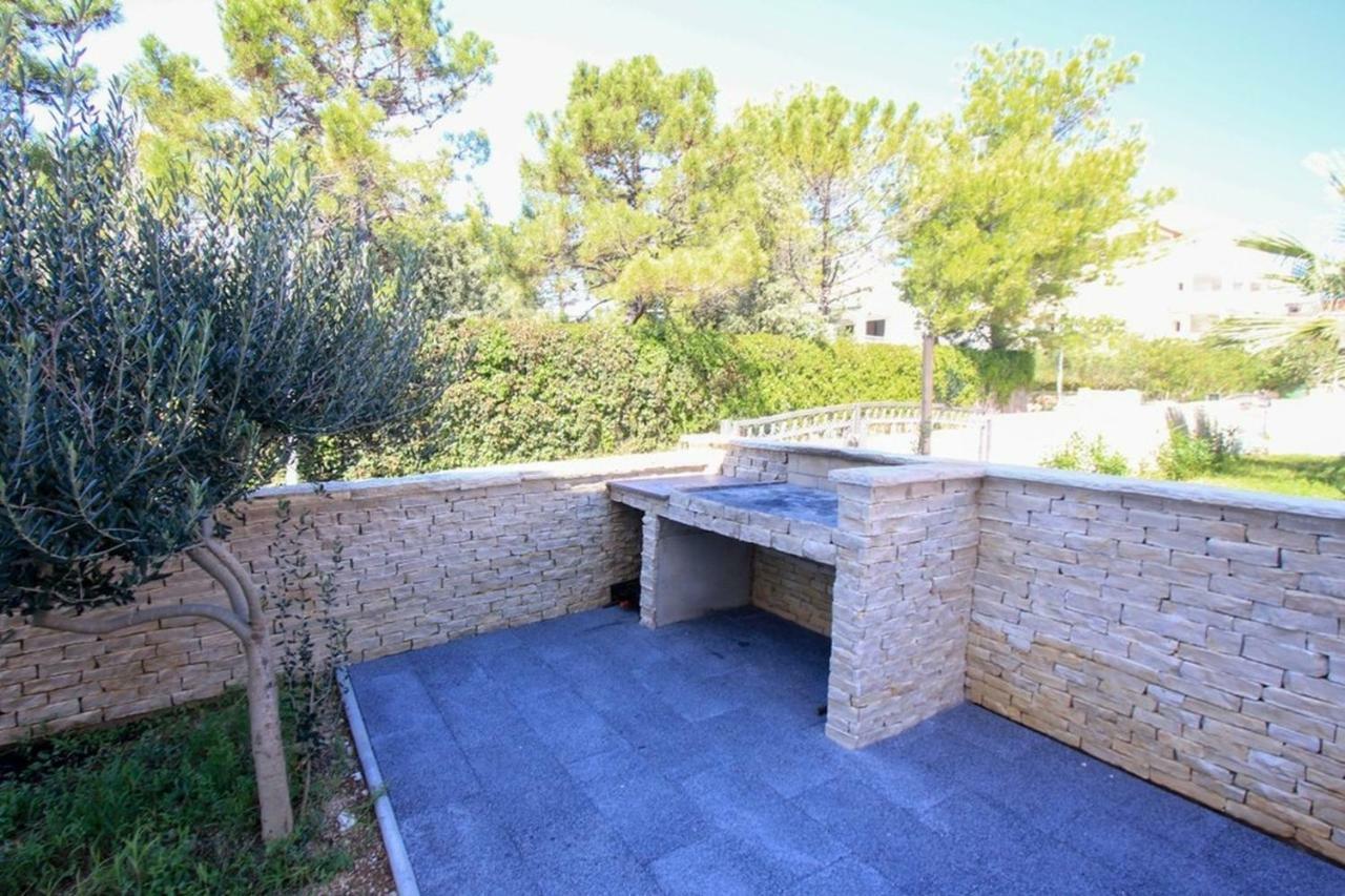 Apartments Franko Povljana Εξωτερικό φωτογραφία